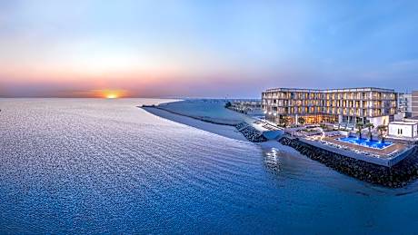 Beach Bay Hotel Mirfa