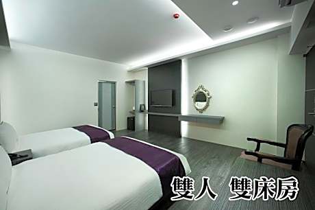 Deluxe Double or Twin Room