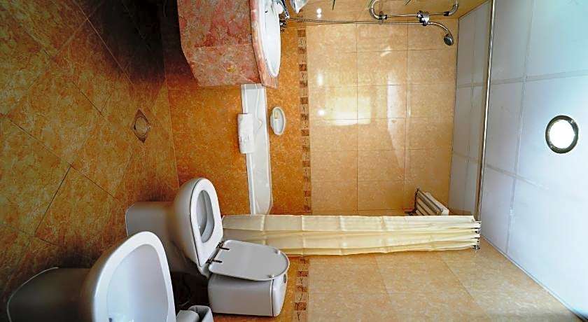 Al Jazeera Royal Hotel