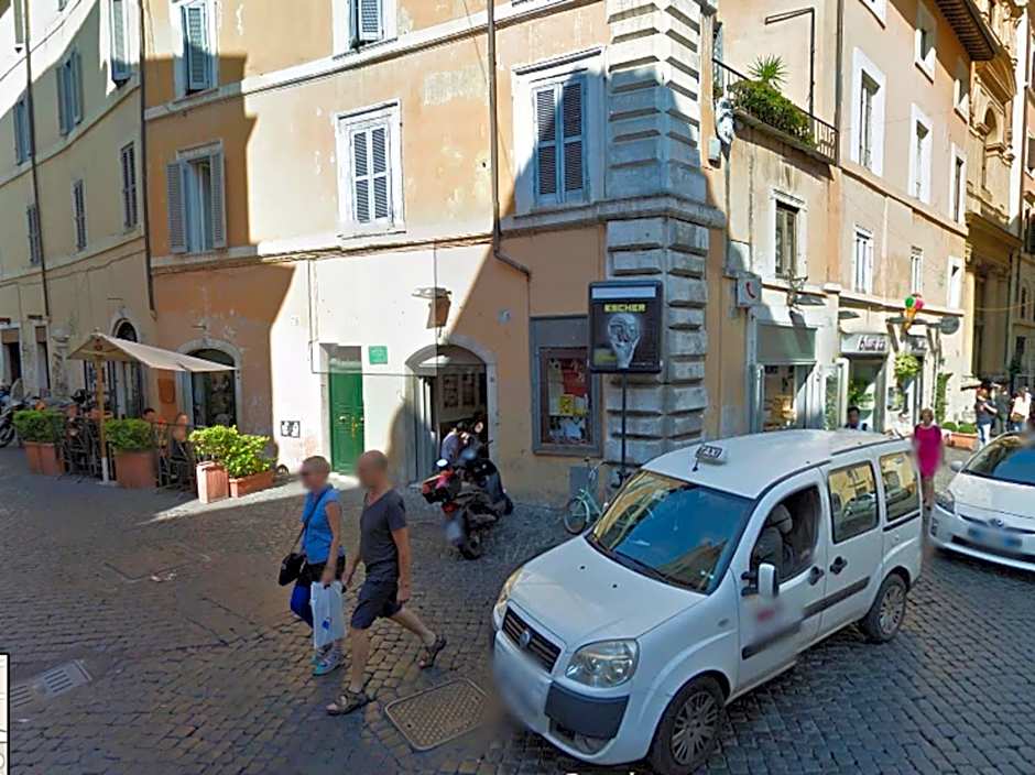 Navona First Rooms
