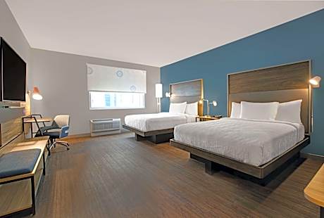 2 Queen Hearing Accessible