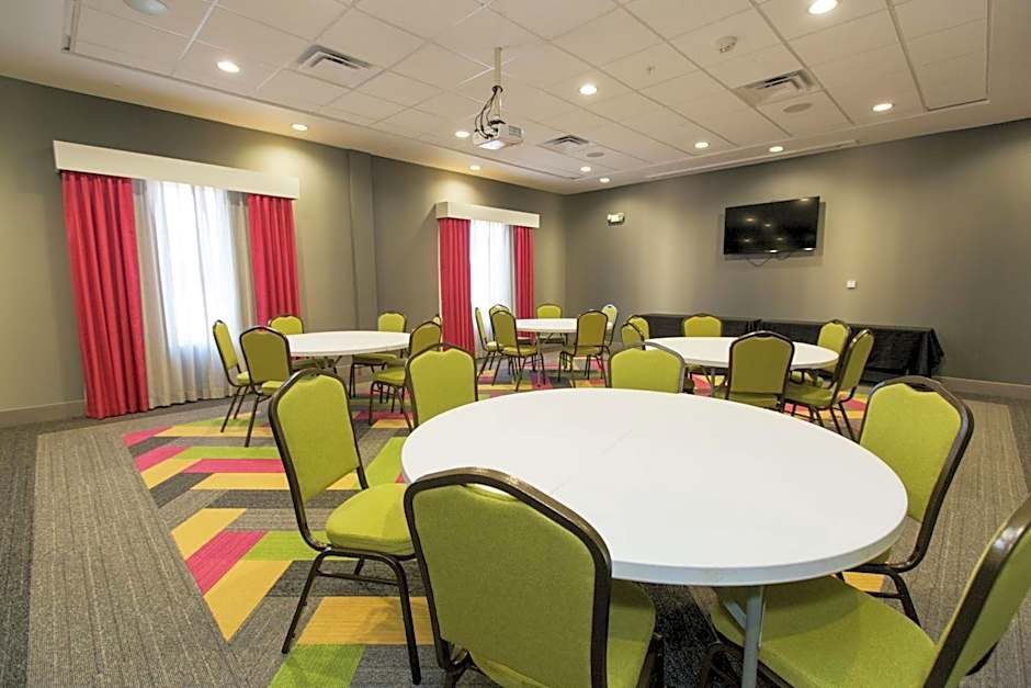 Hampton Inn By Hilton Mustang, OK