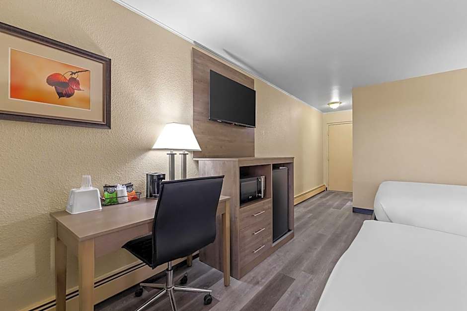 Travelodge by Wyndham Rapid City