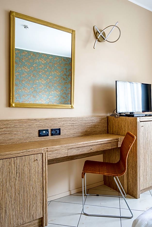 Hotel Parisi