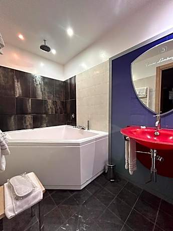 Suite (4 Adults)