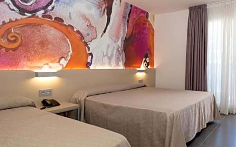 Double Room with Pool View