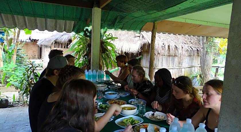 Hill Tribe Art House (Lahu & Akha Homestay)