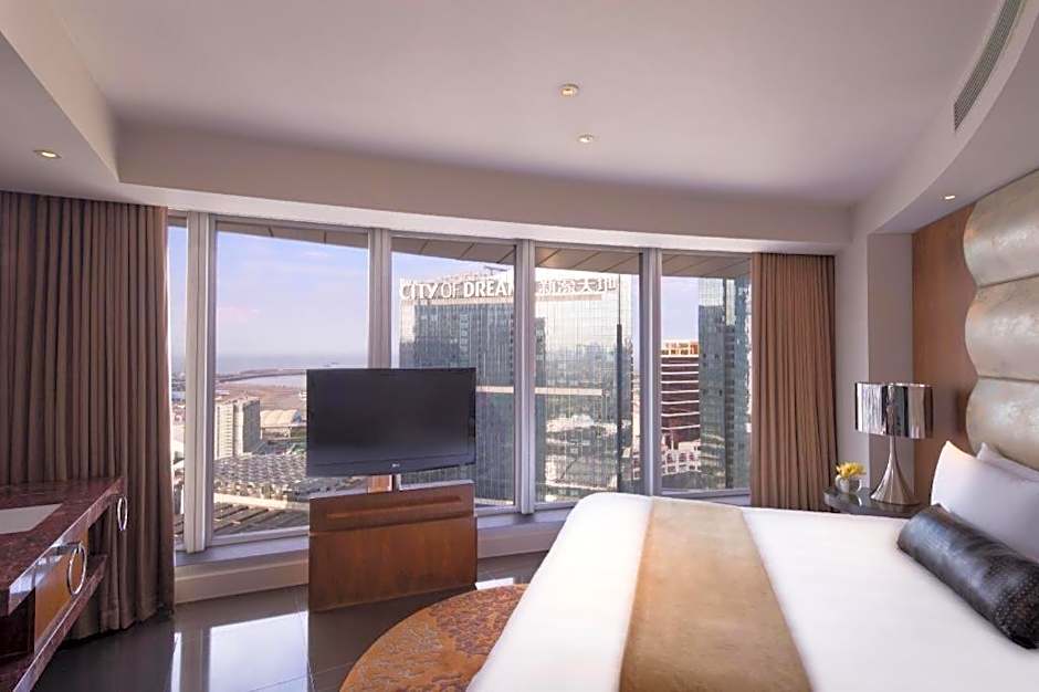 City of Dreams - The Countdown Hotel