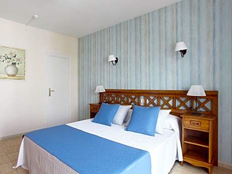 Double or Twin Room - Top Floor