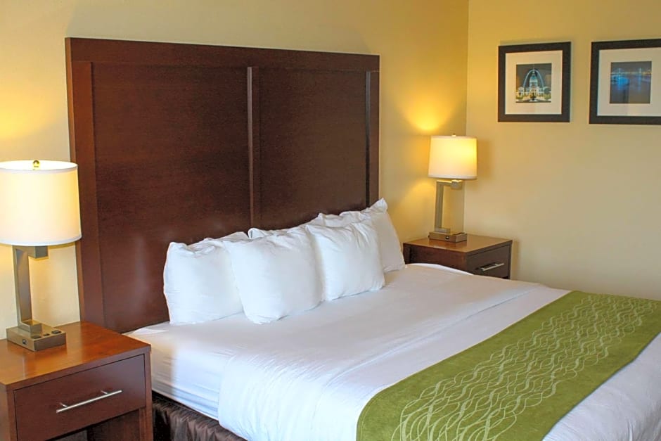 Comfort Inn & Suites - Chesterfield