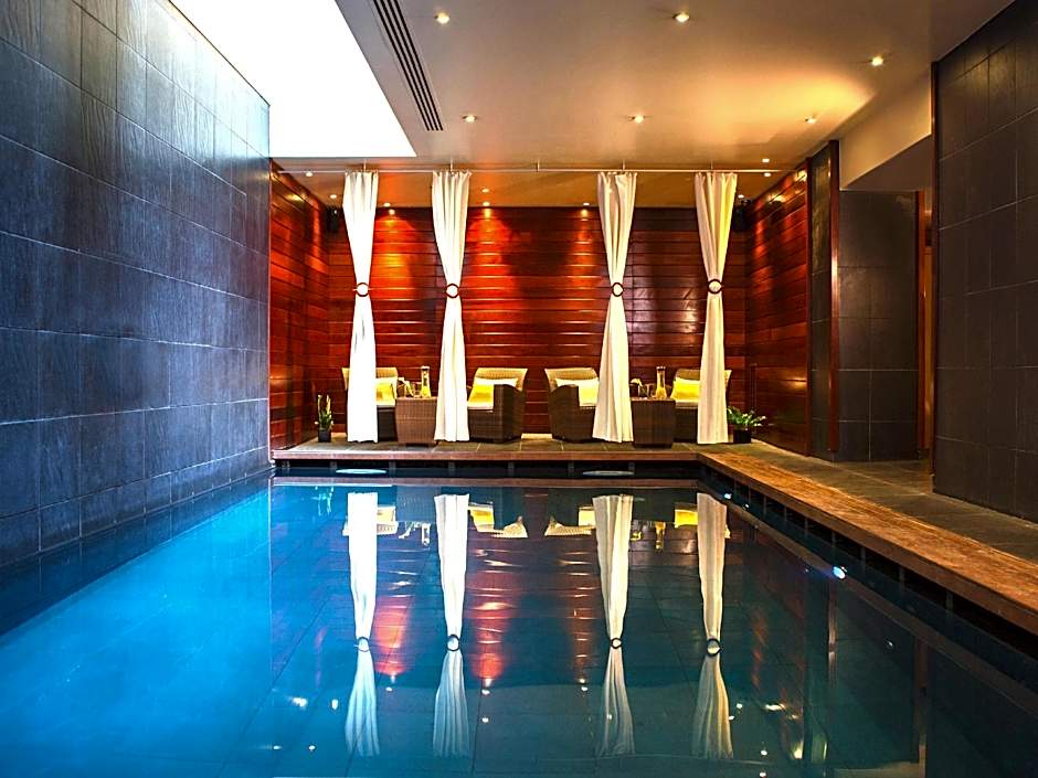 Renaissance by Marriott Paris Vendome Hotel