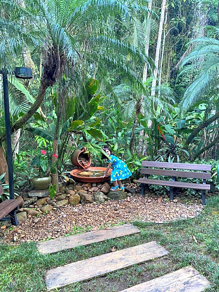 Fabuloso flat 241, Amarílis, Riviera de São Lourenço 3 Piscinas climatizadas carregador veiculo eletrico 2 quartos sendo uma suíte internet 500mb Adega, cozinha equipada completa, serviço de praia fim de semana limpeza trocas de toalhas,