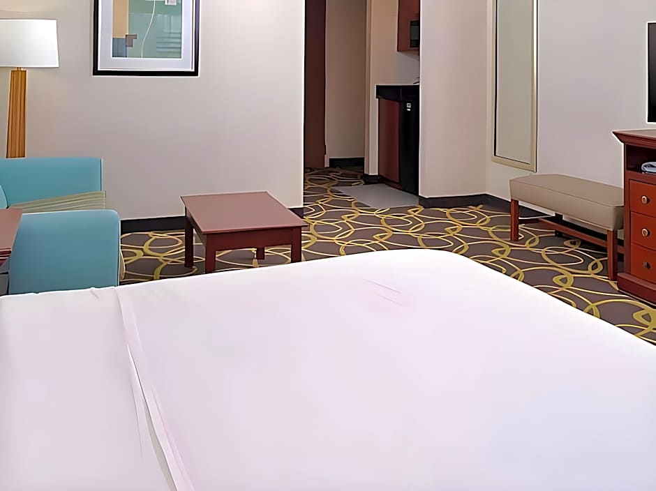 Holiday Inn Express Hotel & Suites Dayton-Huber Heights By IHG