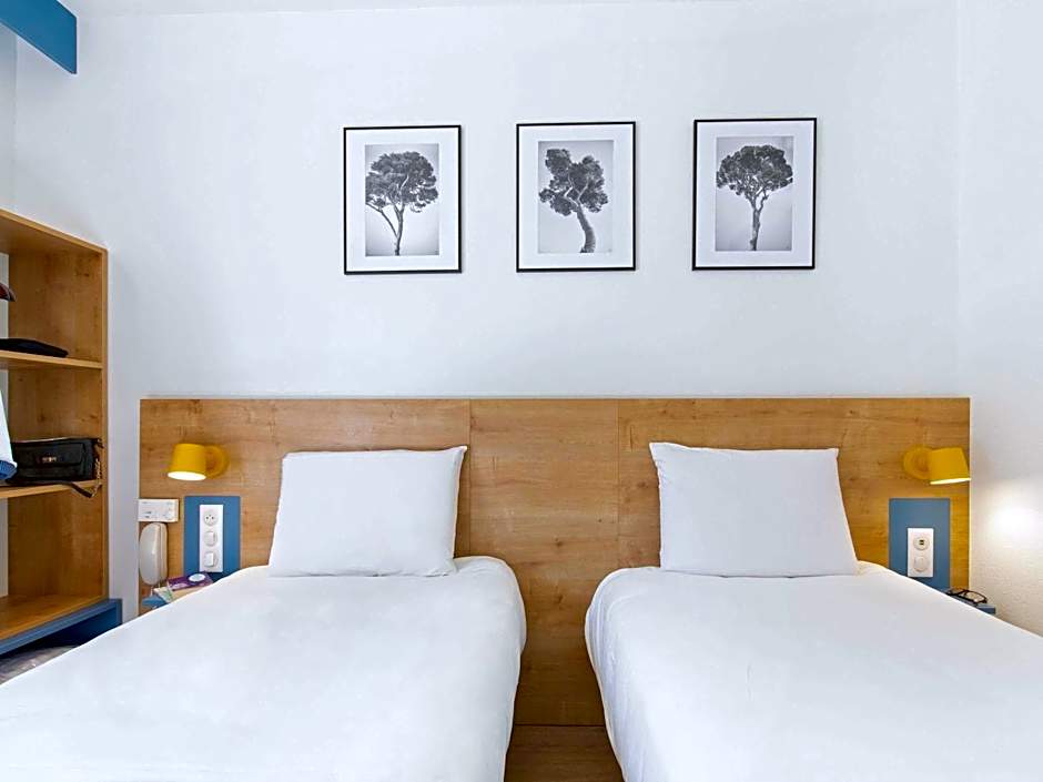 Photo 1 of 12 of Standard 2 Beds