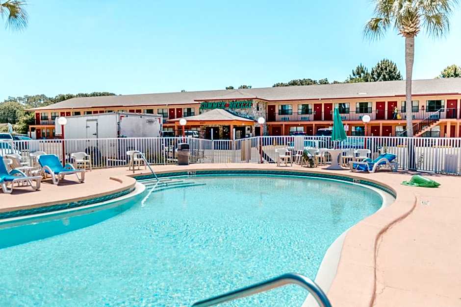 Summer Breeze Motel