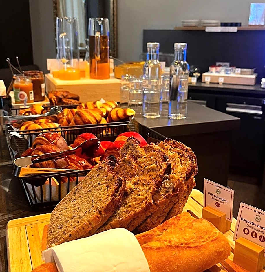 Hotel Sixteen Paris Montrouge