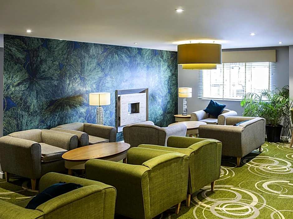 Mercure Newbury West Grange Hotel