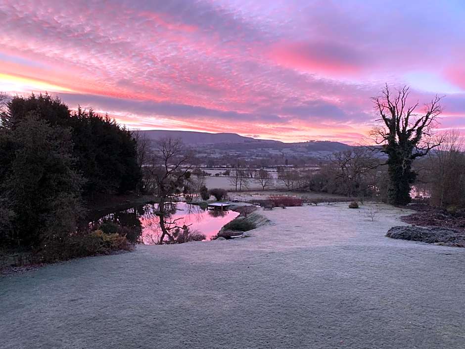 Cwmbach Lodge luxury B&B