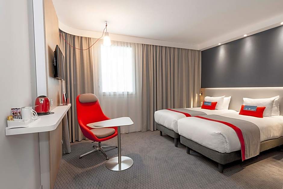 Holiday Inn Express Paris - Velizy By IHG
