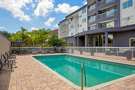 Courtyard by Marriott Tampa Oldsmar