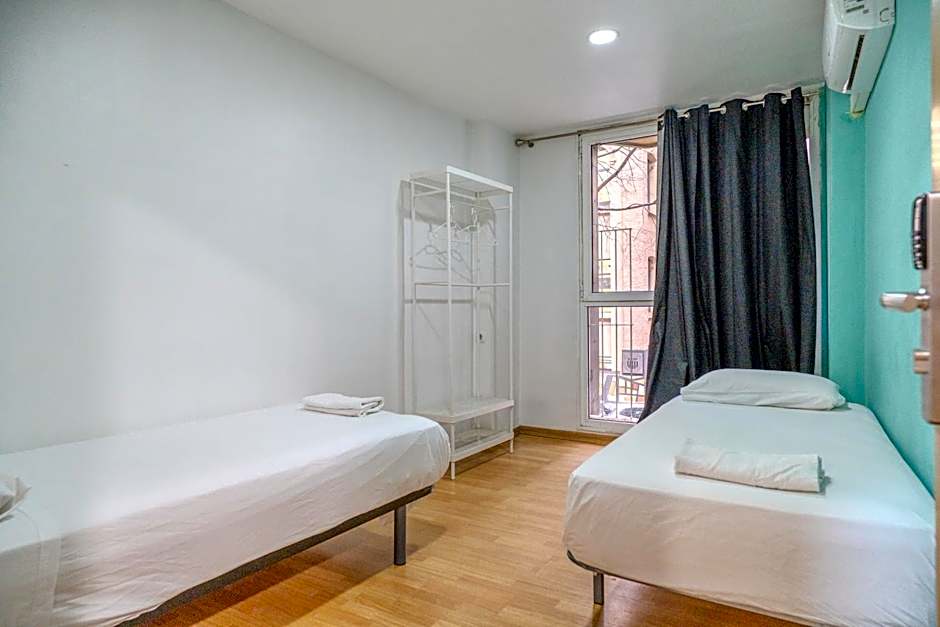 HolidaysBCN Rooms