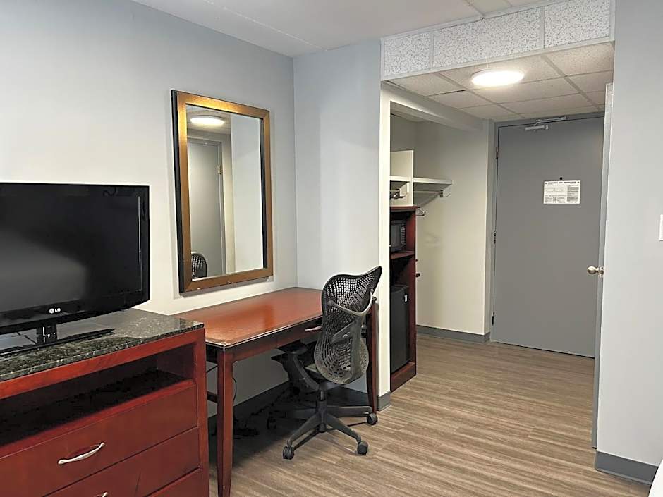 Rodeway Inn Clemmons - Winston-Salem Area