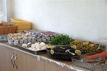 The Green Valley Hotel