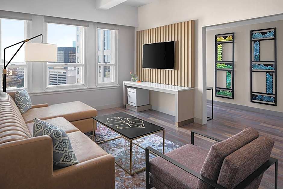 Glass Light Hotel & Gallery, Autograph Collection