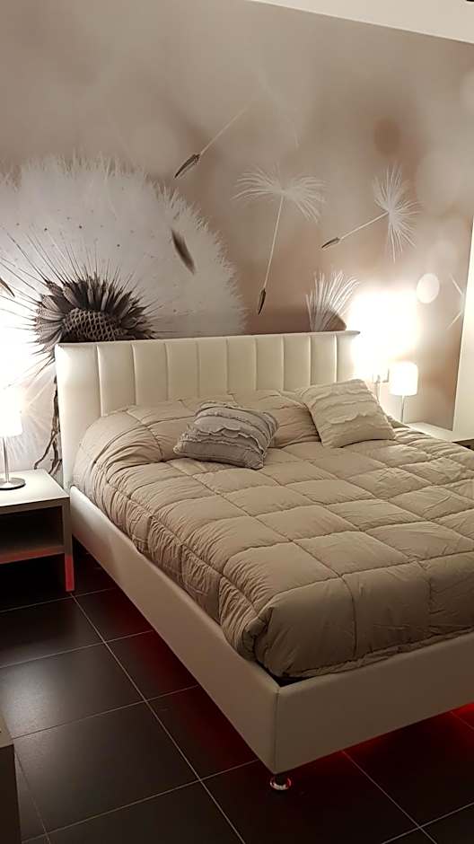 RAJA ROOMS