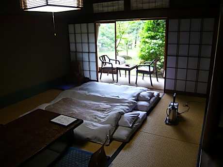 Japanese Room (5 persons)