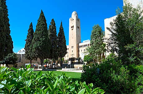 Ymca Three Arches Hotel