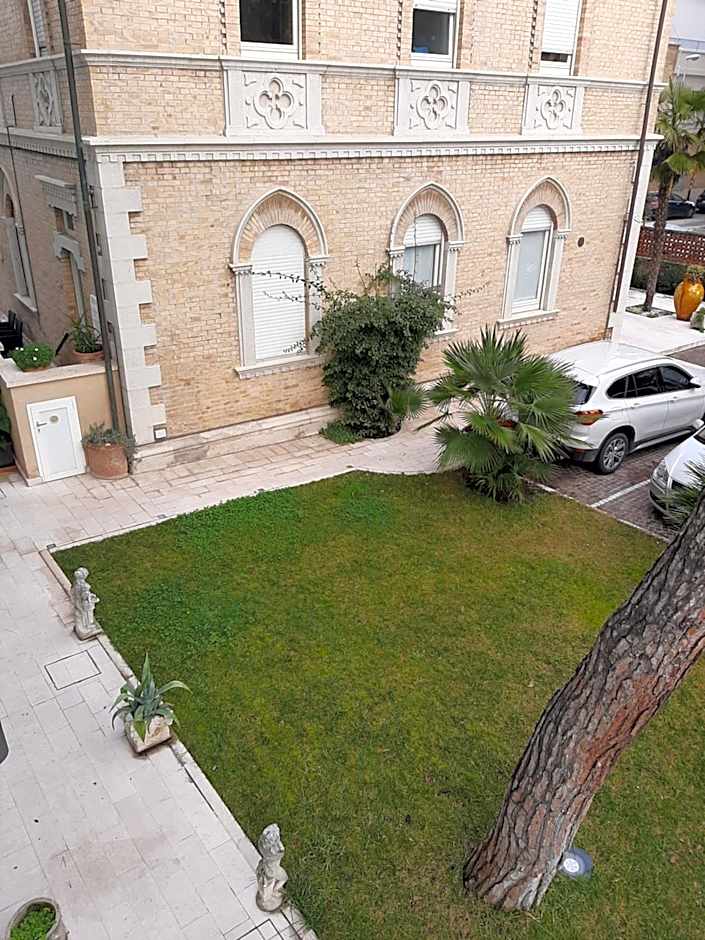 Hotel Chiaraluna
