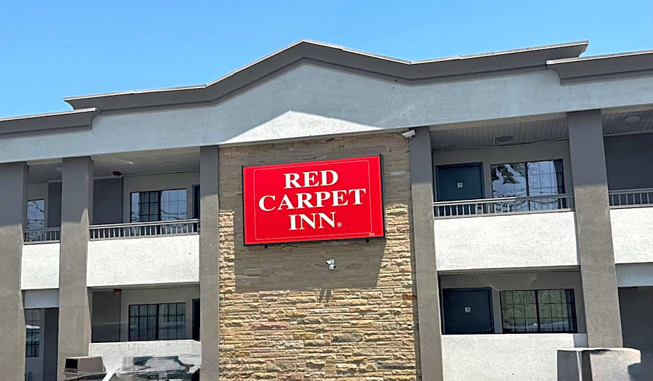 Red Carpet Inn - Stamford