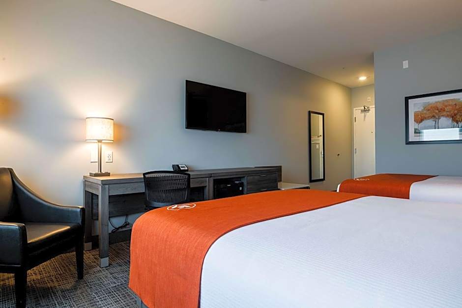 Amsterdam Inn & Suites, an Ascend Collection Hotel