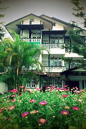 Hillview Inn