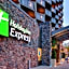 Holiday Inn Express Edmonton Downtown By IHG