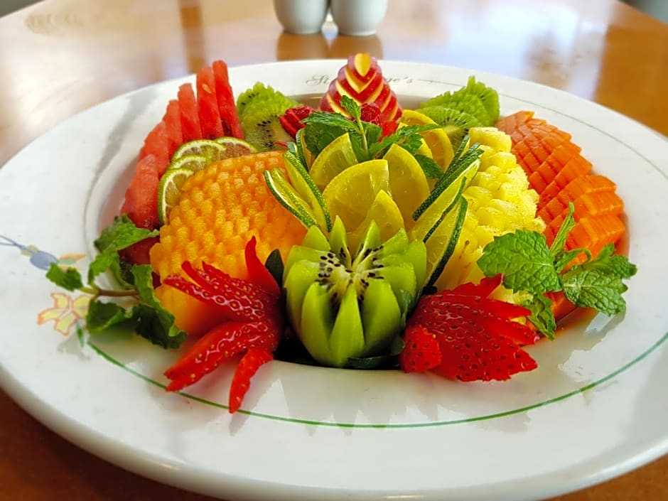 Radisson Fort George Hotel And Marina