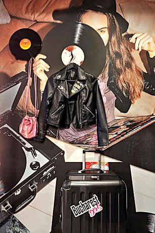 Moxy Standard, Guest room, 2 Twin/Single Bed(s)