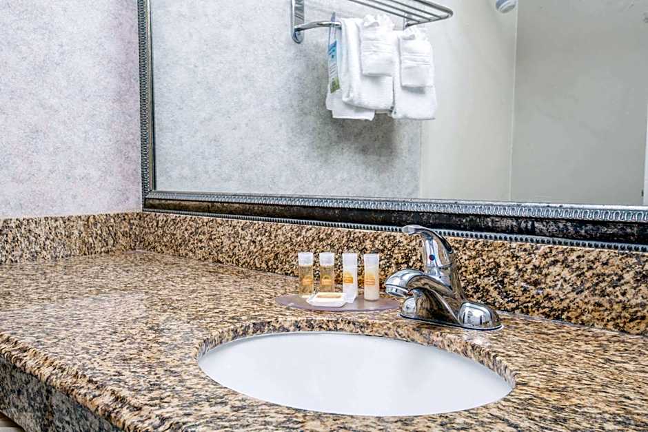 Days Inn by Wyndham Los Angeles LAX Airport/Stadium Area