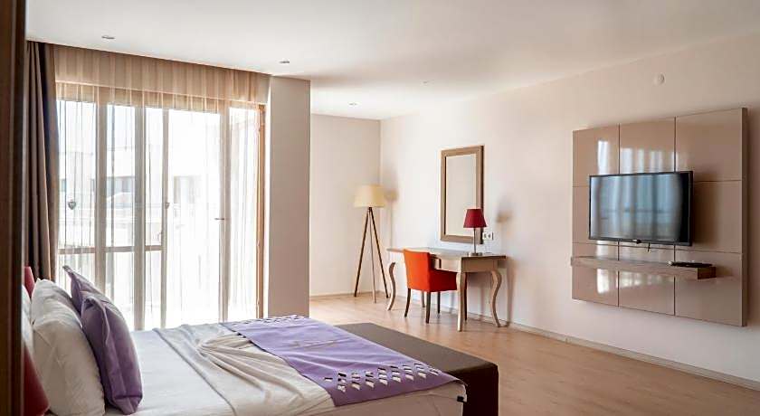 Ladies Beach Suit Otel