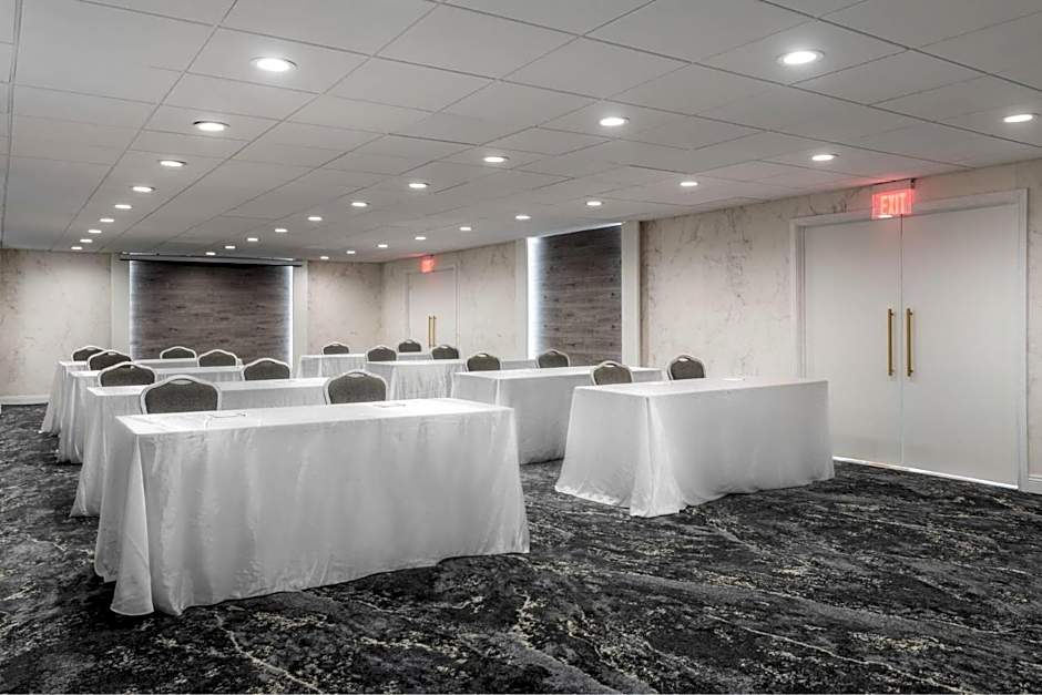 The Volare, Ascend Hotel Collection