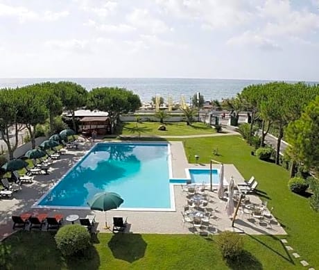 Capo Circeo Beach Resort Spa Fronte Mare