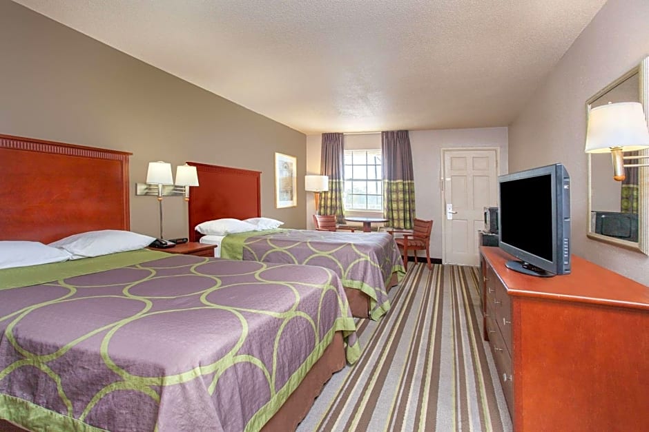 Super 8 by Wyndham West Monroe