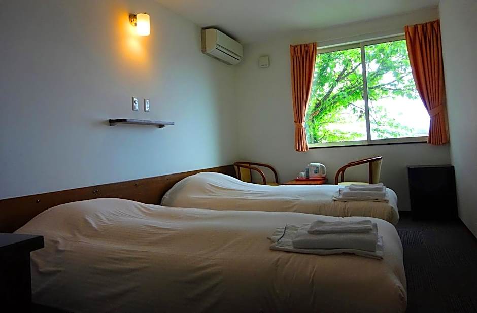 Photo 1 of 4 of Single Room