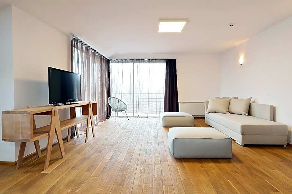 Living In Aparthotel