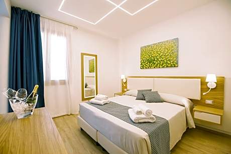 Superior Double or Twin Room with Garden View