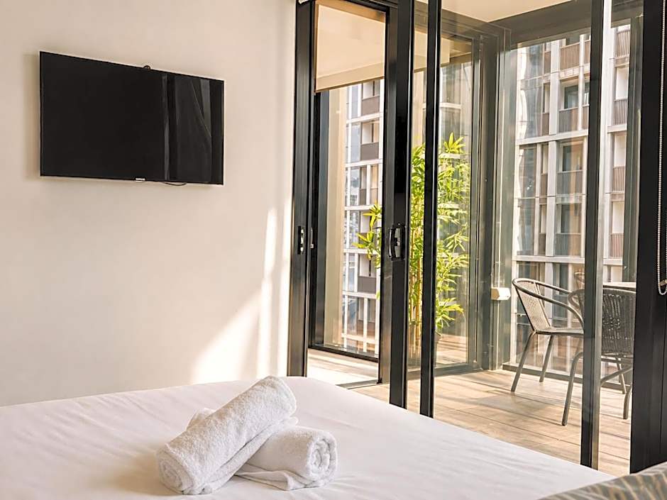 Live Luxe | Blue Haven 2BR Pool & Gym • Parking