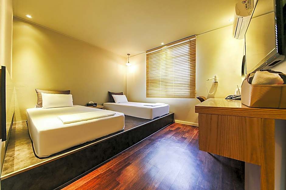 Chuncheon Urbane Hotel
