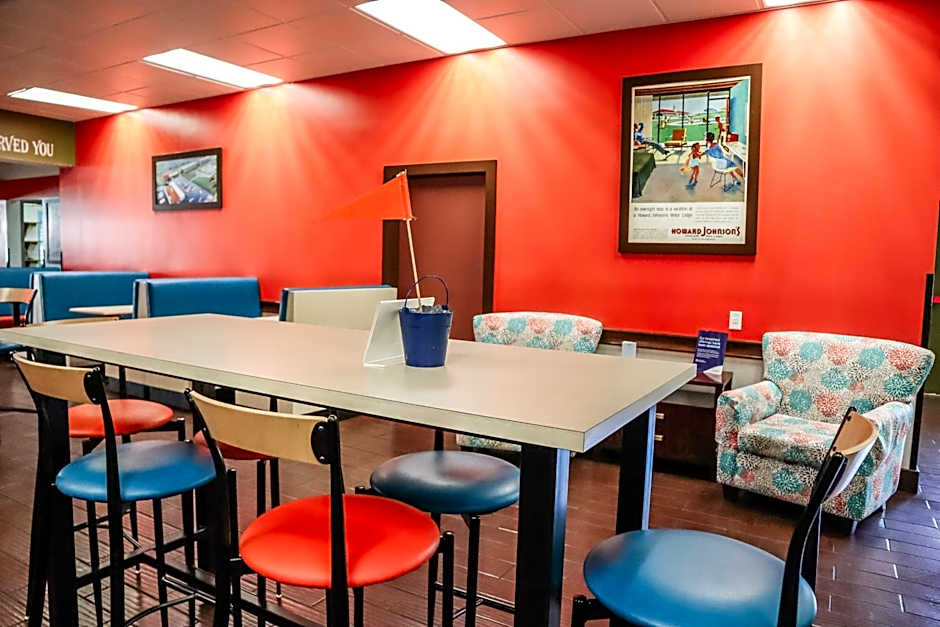 Howard Johnson by Wyndham Ocala FL