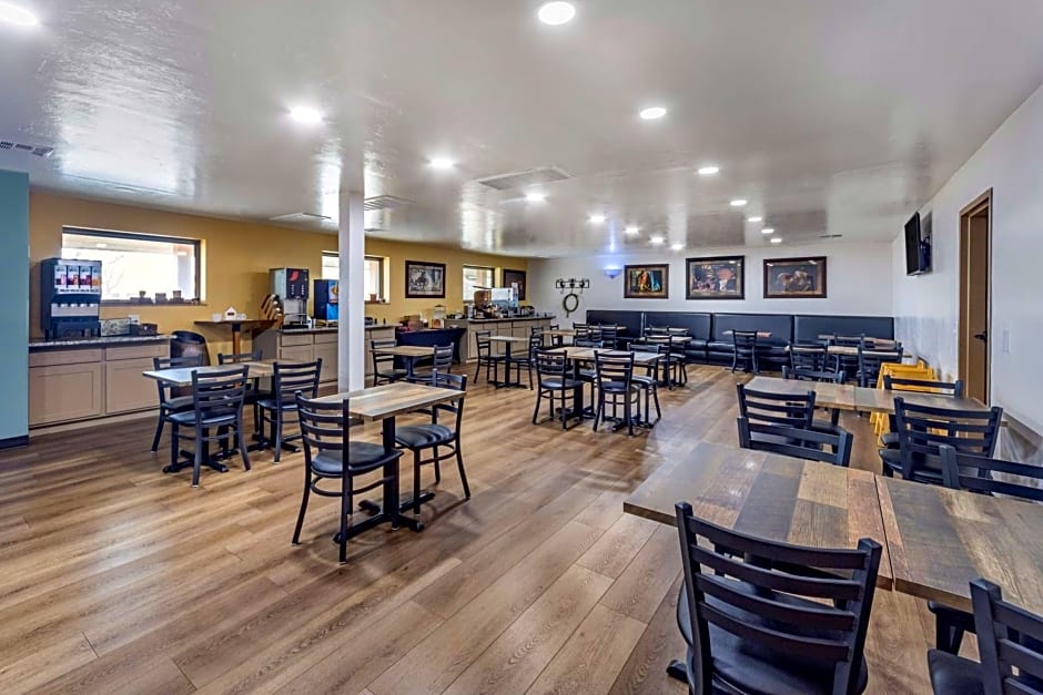 Best Western Plus Saddleback Inn and Conference Center